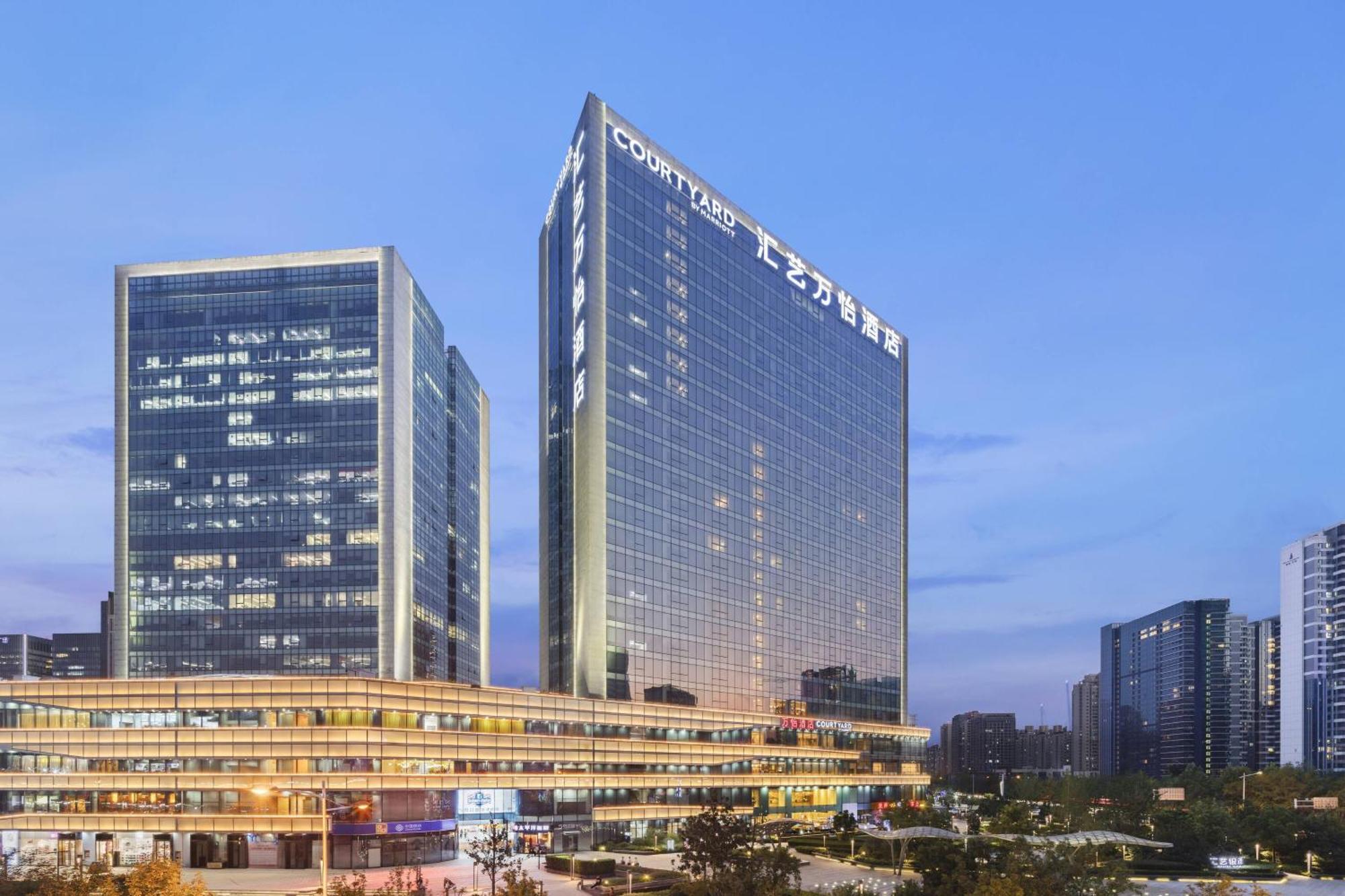 Courtyard By Marriott Zhengzhou East Hotell Eksteriør bilde